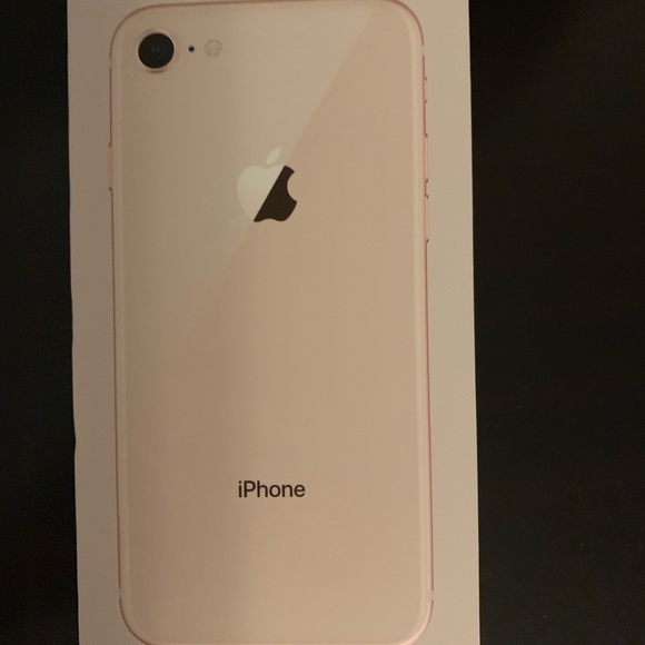 iPhone 8S - Picture 1 of 3